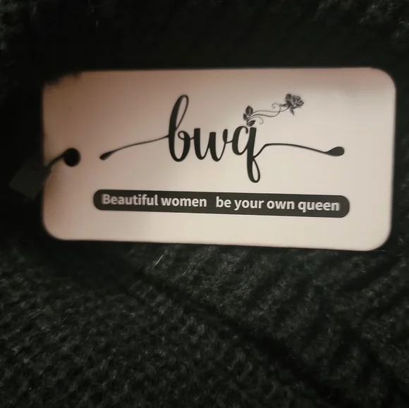 BWQ Pullover Oversized Sweater Size Small NWT - Picture 7 of 8